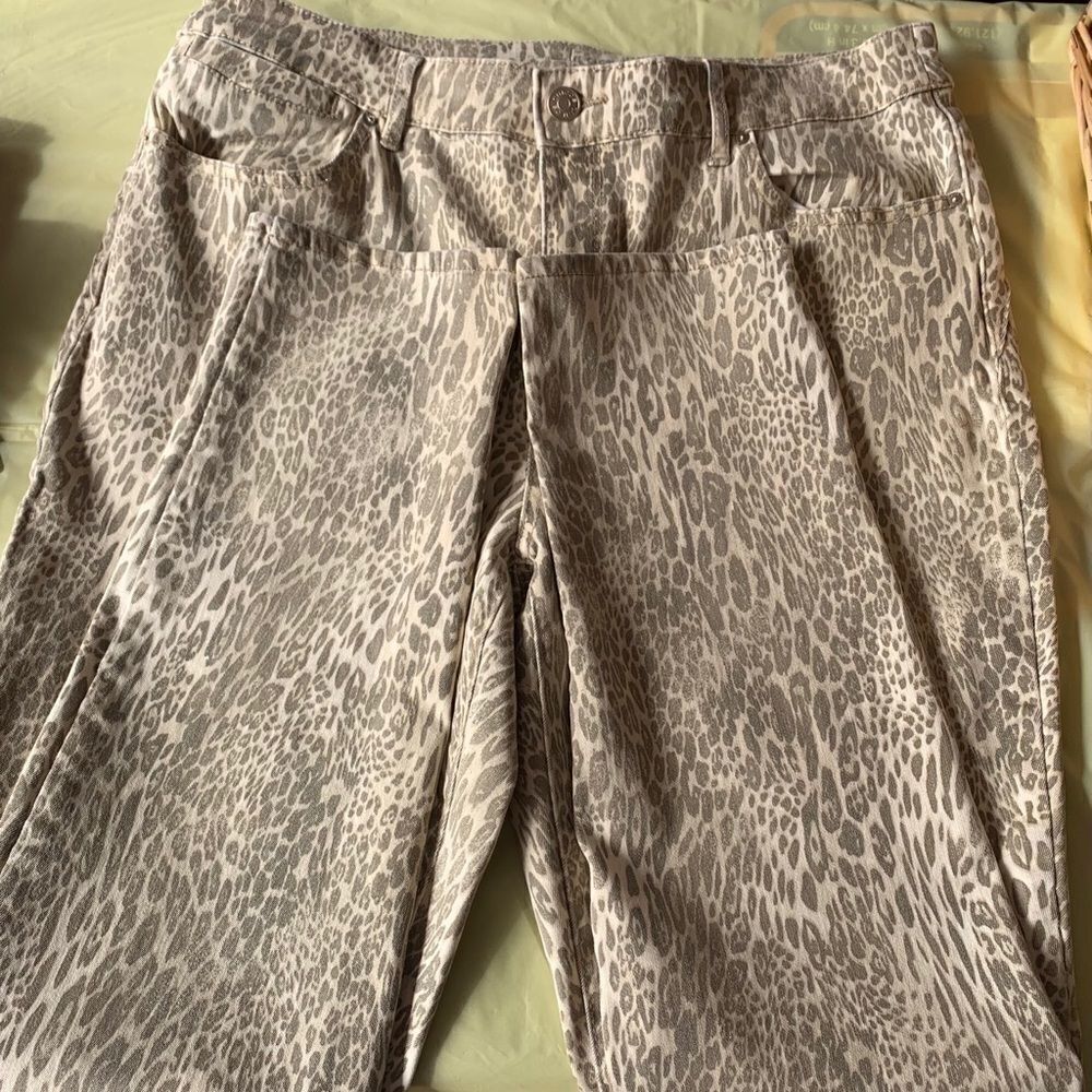 Chico’s stretch Animal print jeans